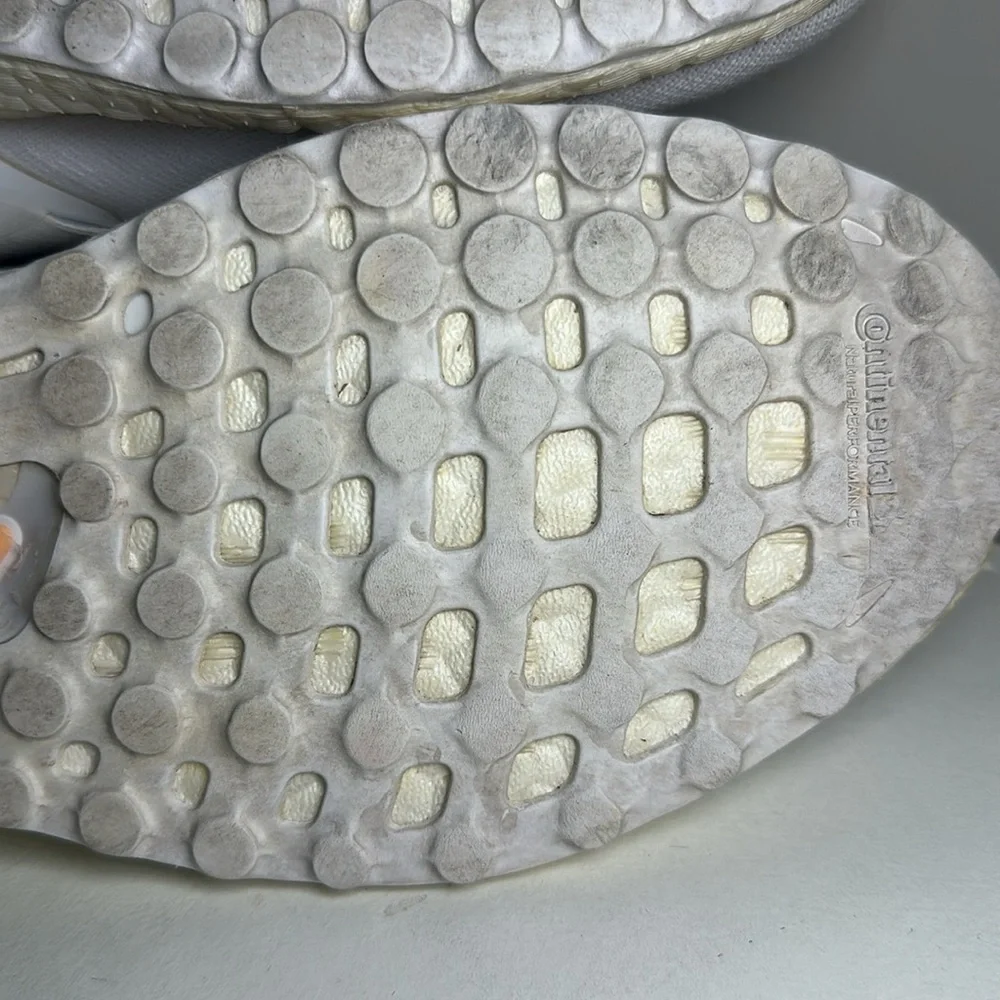 Adidas UltraBoost crisscross DNA White Sneakers